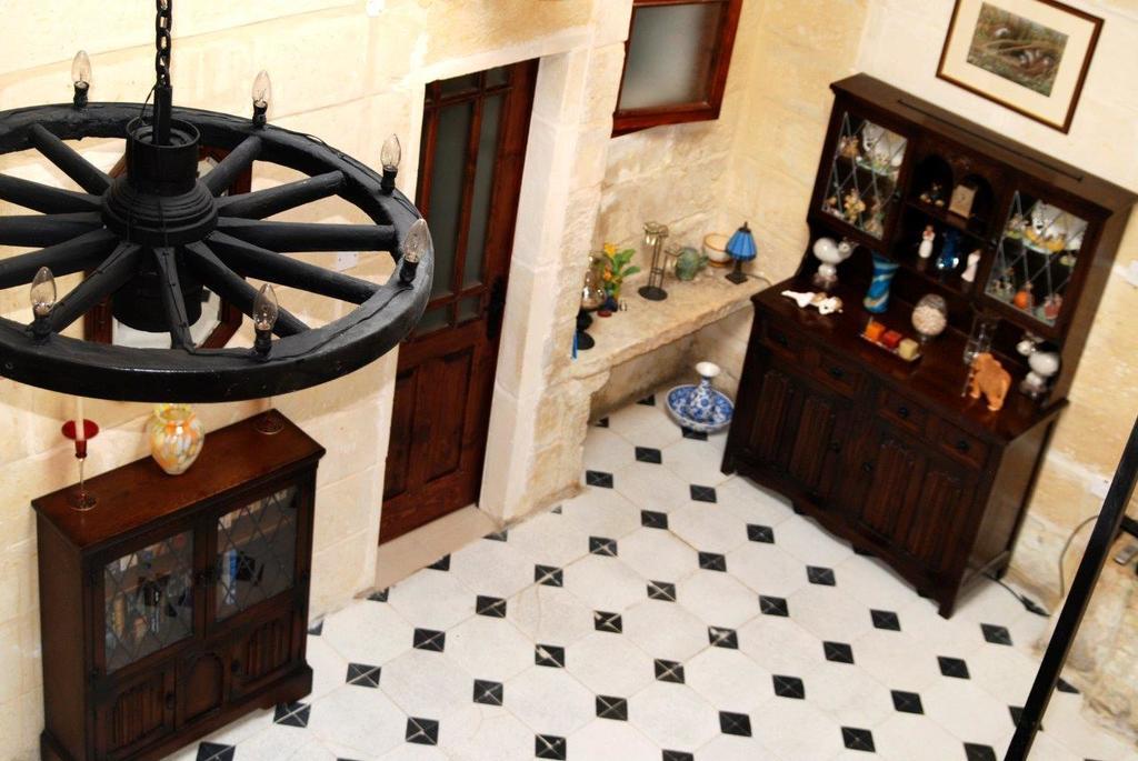Anna Karistu Accommodation Kerċem Εξωτερικό φωτογραφία