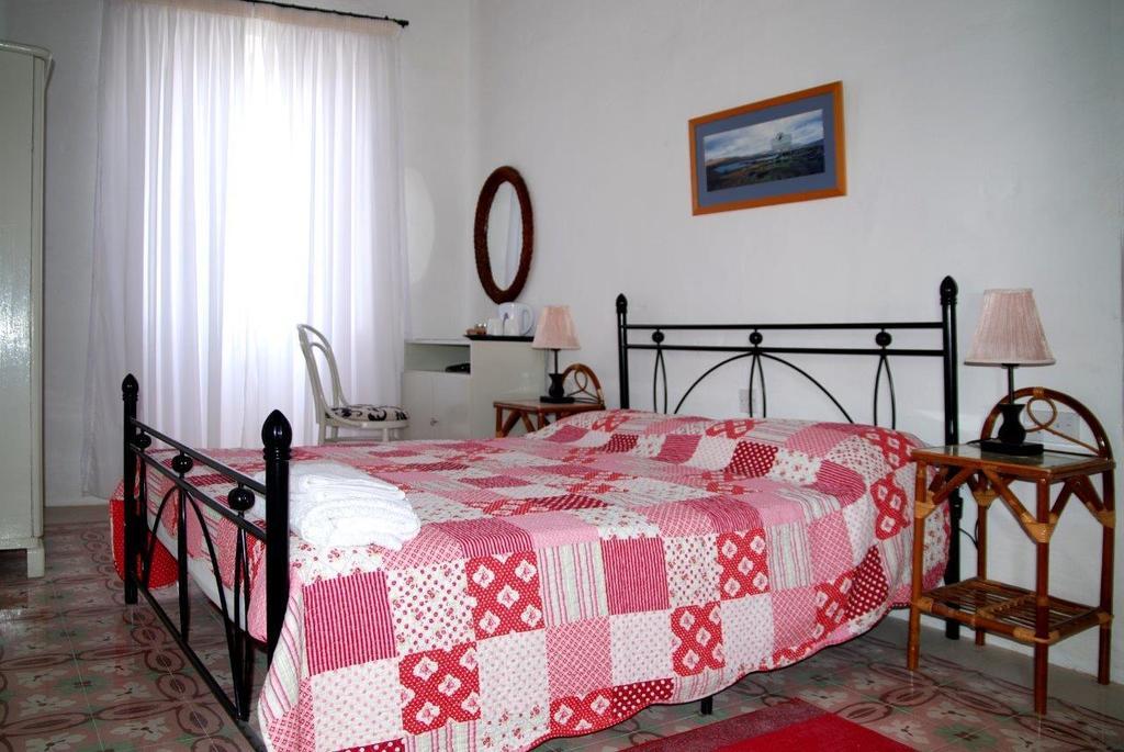 Anna Karistu Accommodation Kerċem Δωμάτιο φωτογραφία